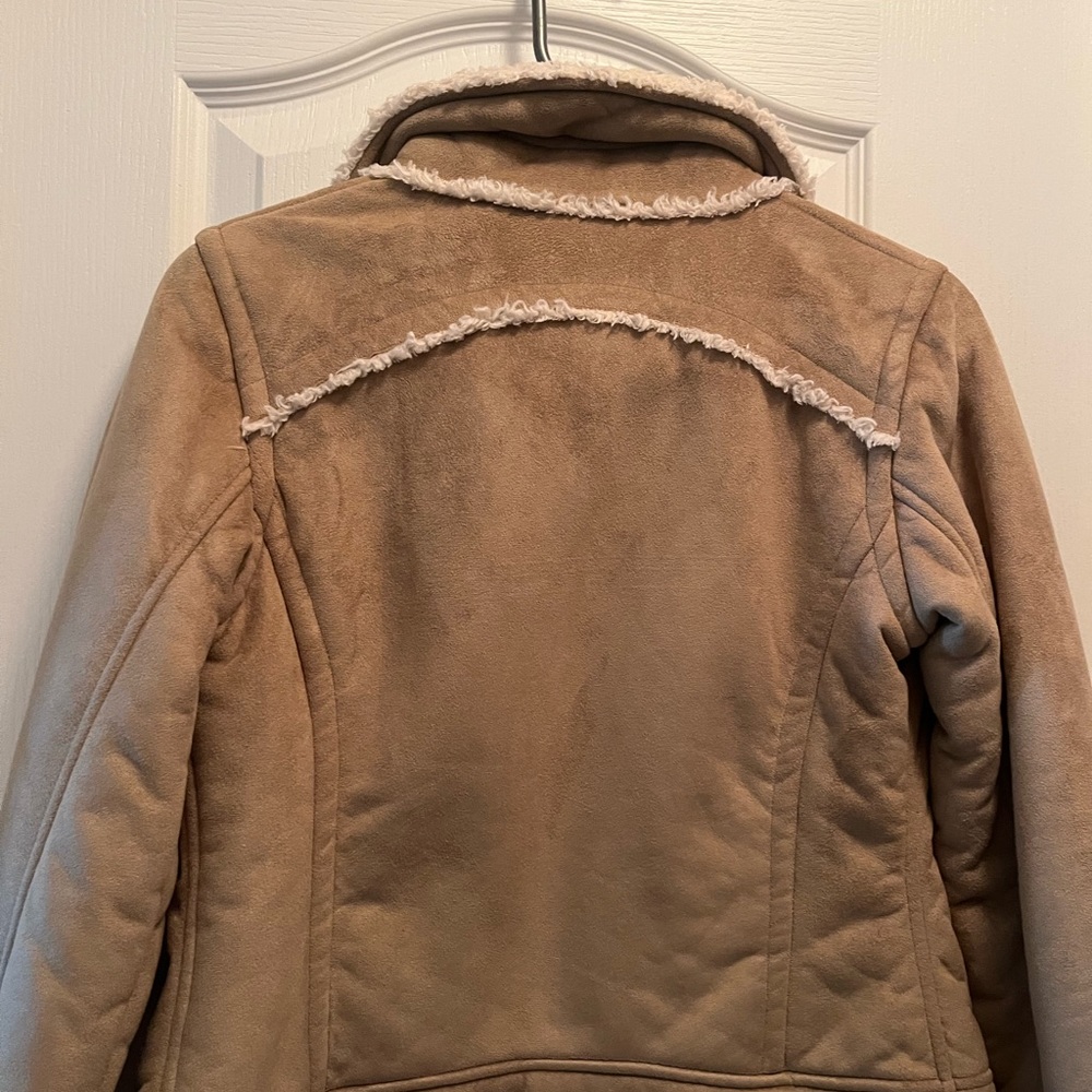 Big chill lightly worn Sherpa cool jacket medium size